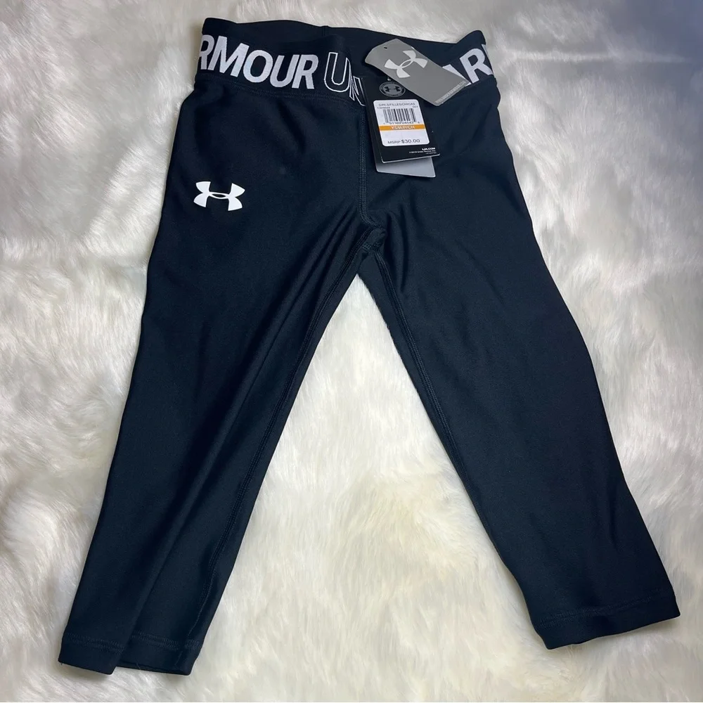 Under Armour Girls Black Athleisure Leggings Size Small NWT